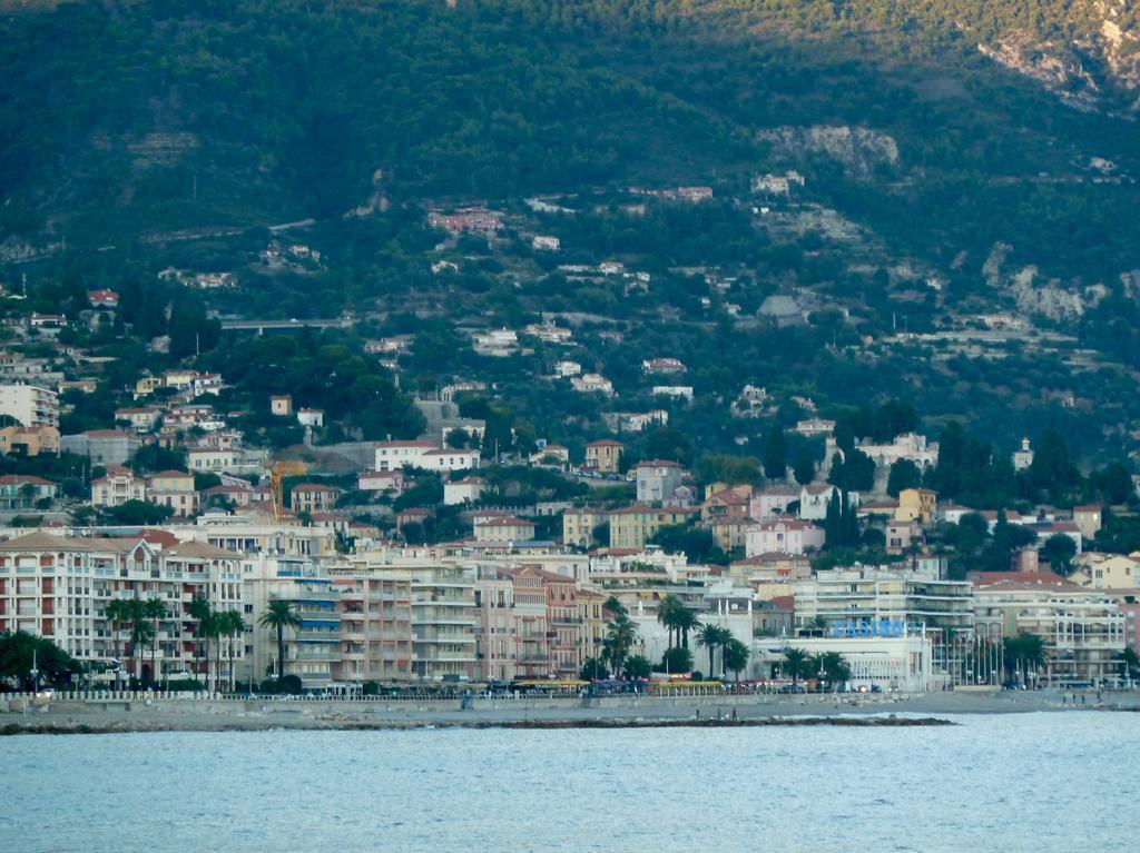 Appartement Les Clematites Menton Exterior foto